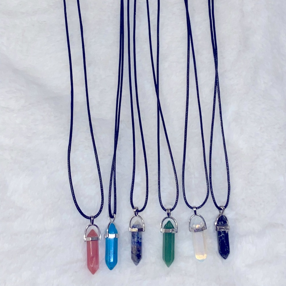 SHEIN Crystal Necklaces ONE SIZE never worn - Picture 2 of 2